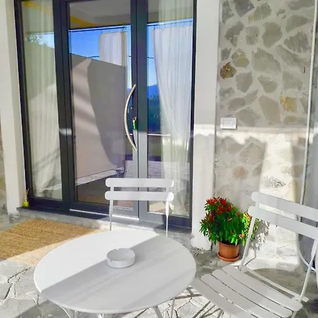 Collimare & Sailing Near 5 Terre 3* Vezzano Ligure